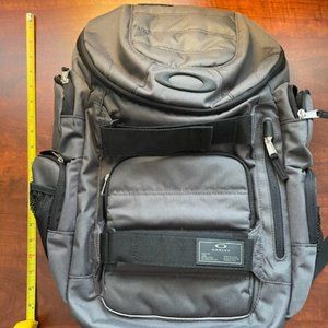 NEW Oakley Men's Enduro 2.0 30L Backpack